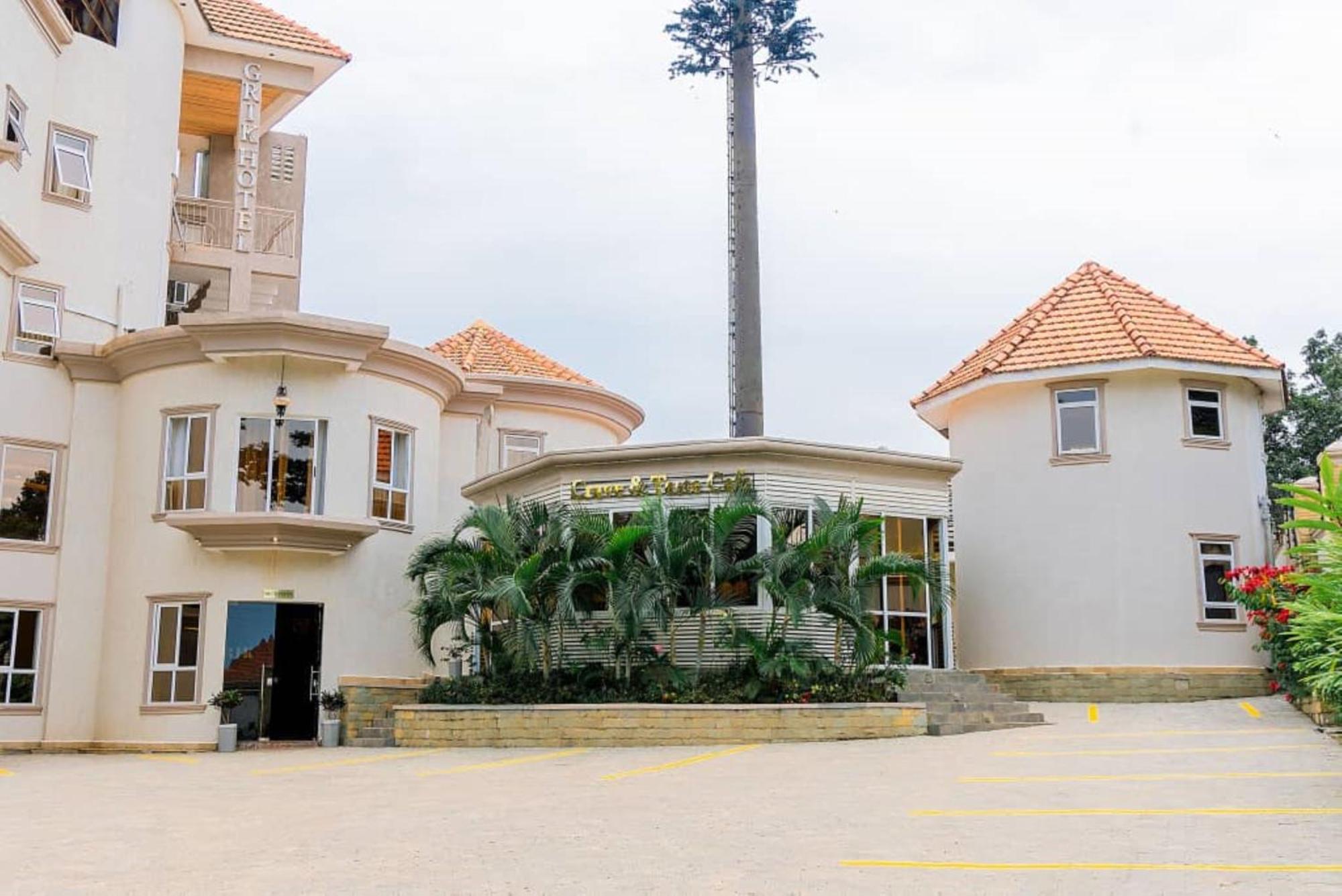 Grik Hotel - Entebbe Esterno foto